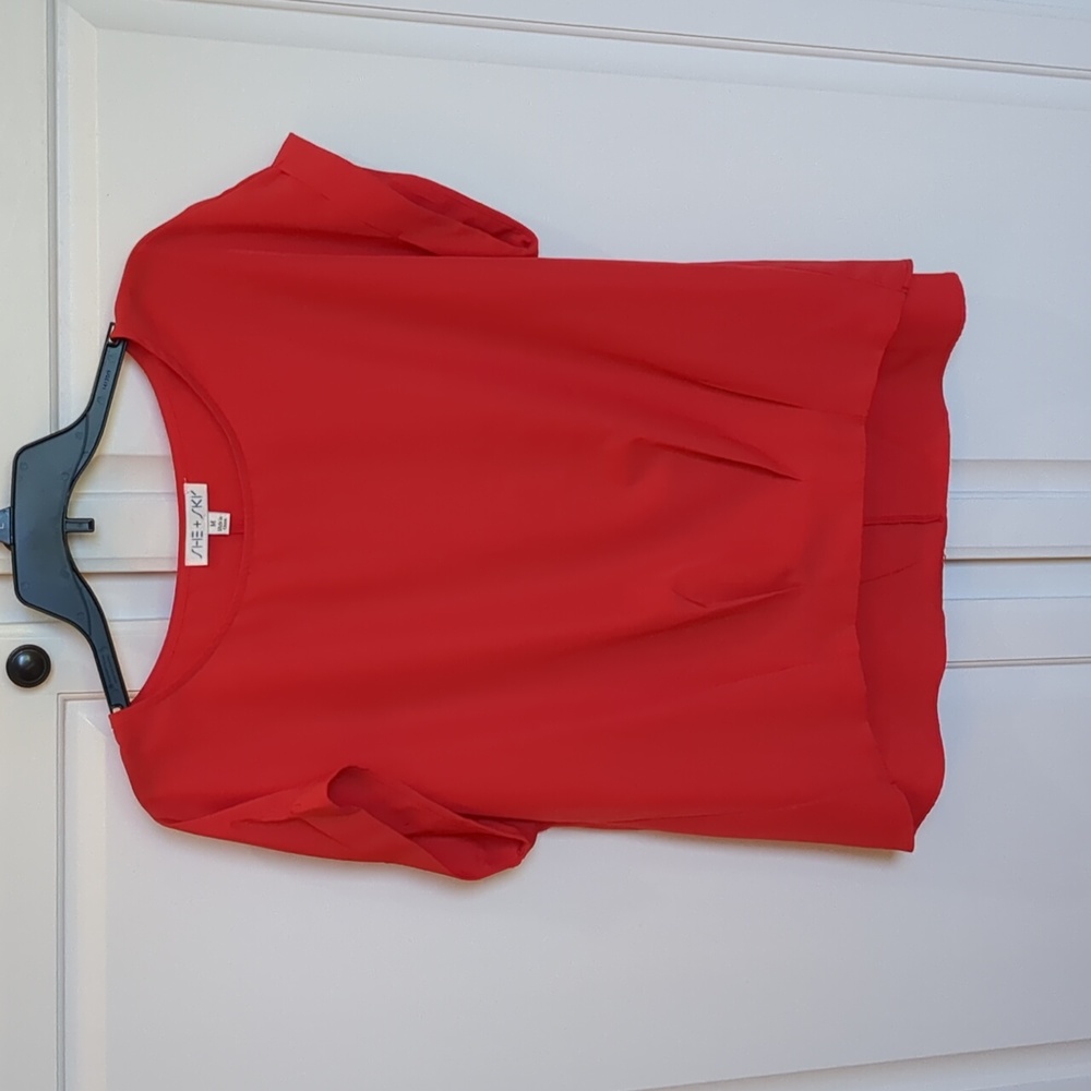 NWOT Magnolia Boutique Red Pleated front Top